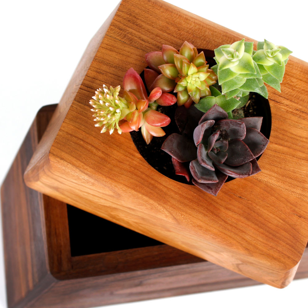 The Living Urn Planter - Two Rivers